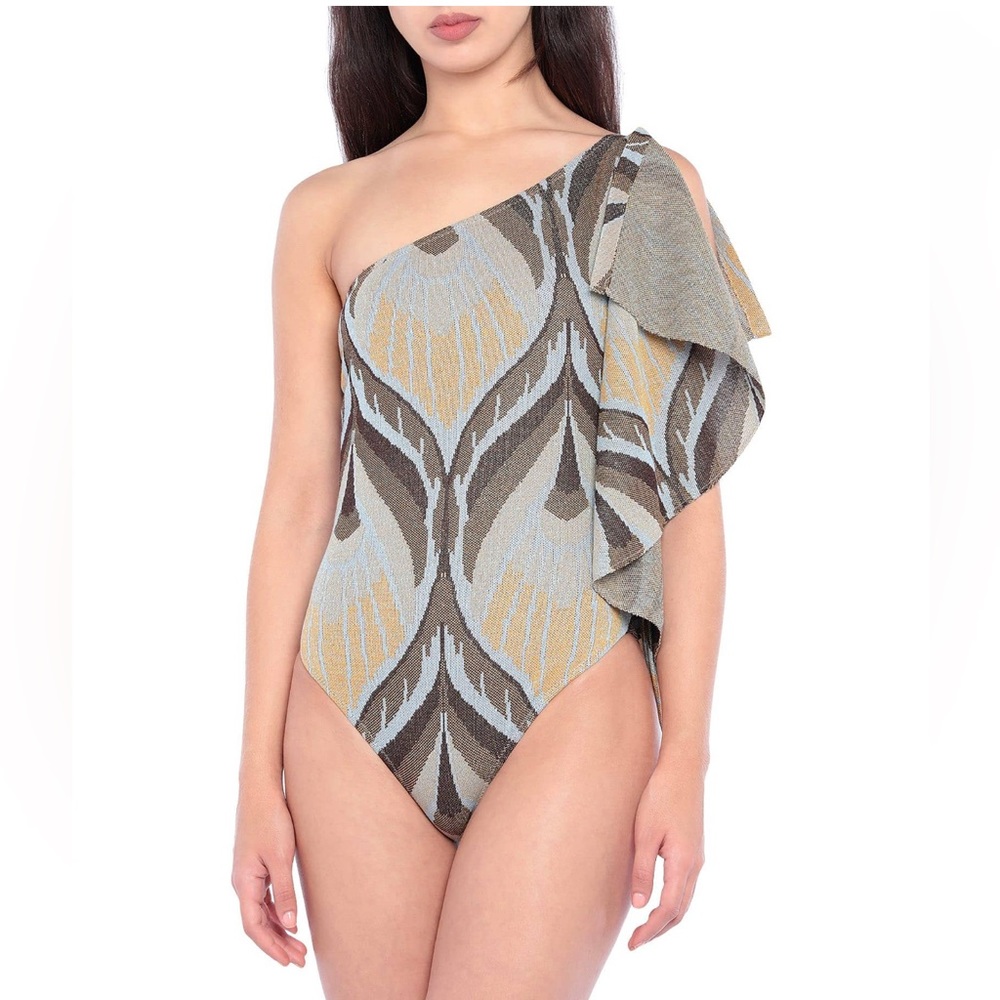 NWT Circus Hotel swimsuit. One shoulder. Never worn. Size 6 (42)